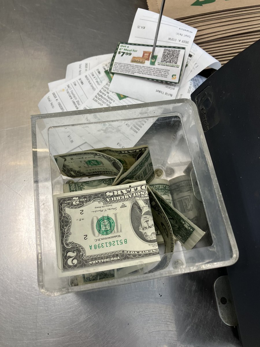 Somebody went $2 bill with it in the tip jar at this <a href="/SUBWAY/">Subway®</a> 

Respect!