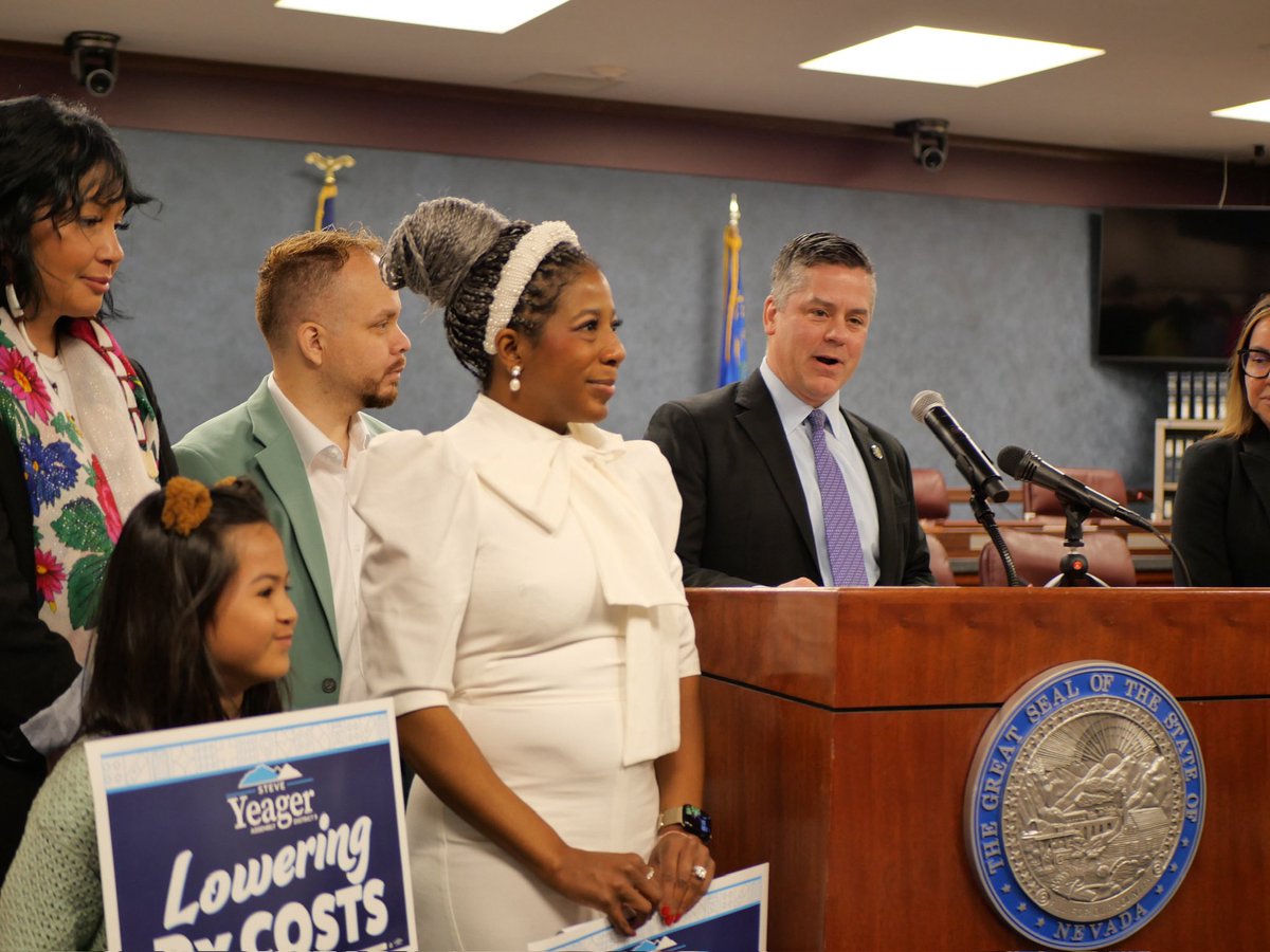 SpeakerYeagerNV's tweet photo. Today, I was proud to introduce #AB555 which would cap the price of insulin at $35 per month for Nevadans on private insurance, lowering healthcare costs and ensuring people are not forced to choose between life saving medicine and basic necessities.
#InsulinPriceCap #NVLeg #ForYou #NevadaLegislation #NVPolitics #NVLeg2025 #NVAssemblyDems #Nevada #NVDemocrats #LegislativeUpdate
