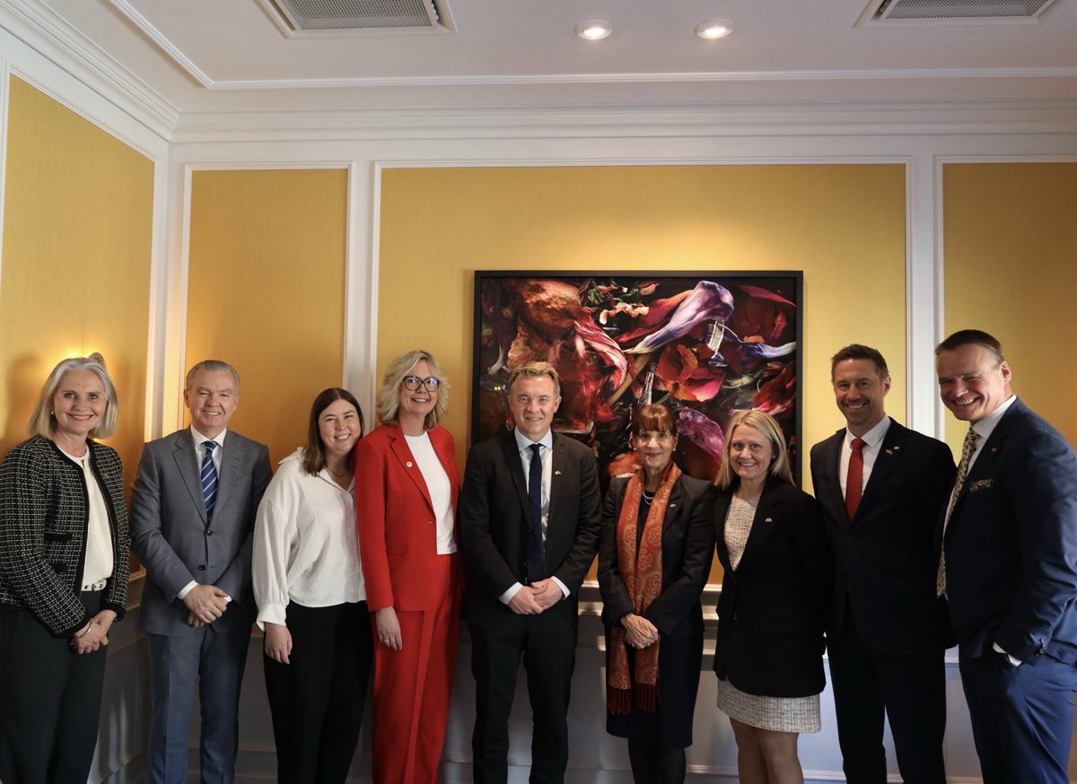 Andreas Motzfeldt Kravik (@akravik79) on Twitter photo Excellent Brazil-Norway consultations with <a href="/MLEscorel/">Maria Luisa Escorel</a> today. We discussed geopolitics, trade and business, climate and research, and sustaining multilateralism. In times of increasing international volatility, we need stronger collaboration with strategic partners like Brazil Excellent Brazil-Norway consultations with <a href="/MLEscorel/">Maria Luisa Escorel</a> today. We discussed geopolitics, trade and business, climate and research, and sustaining multilateralism. In times of increasing international volatility, we need stronger collaboration with strategic partners like Brazil