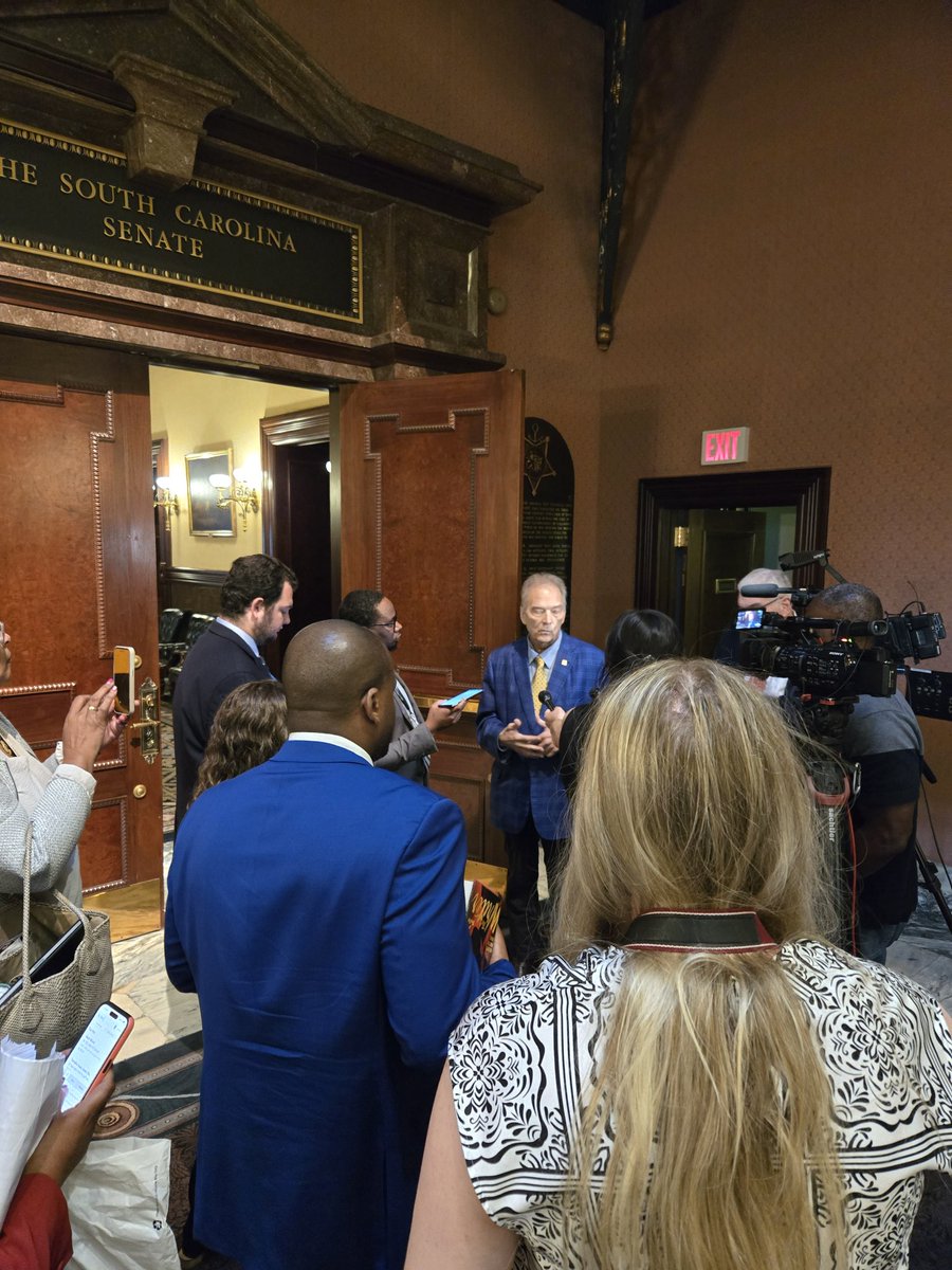 That's all folks.

Session complete.

It got spicy in the final hours. Dems were able to block a convention of the states (fringe legal theory) resolution by slowing down the calendar until the clock ran out.

Small but mighty caucus.