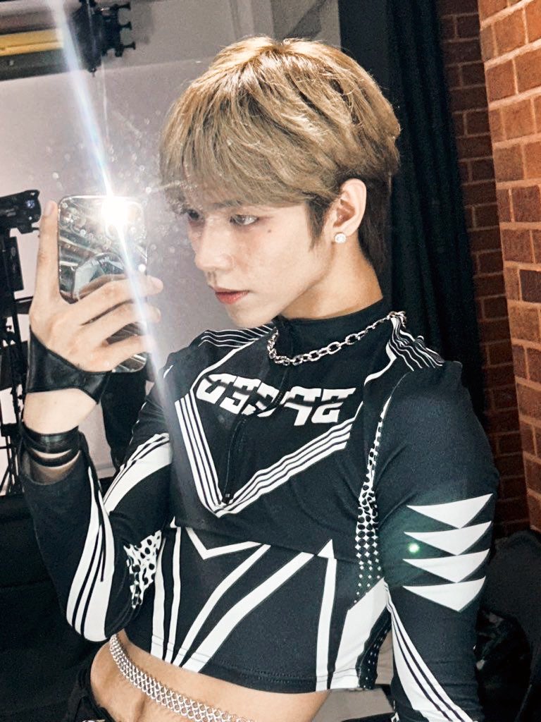 ensaymadai's tweet photo. All The Things I Never Said, And The One Thing You Knew

#seojay au

hyperfemme flirt (JL) &amp; straight-laced org president (Jeongwoo) meet through a volunteer program. What starts as teasing turns into something real— soft, slow love that teaches them how to understand each other https://t.co/6TkqSodQ4B