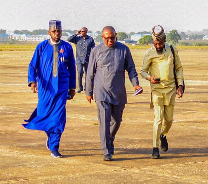 Mallam jabir (@mallam_jabeer) on Twitter photo Hello <a href="/CCSoludo/">Chukwuma Charles SOLUDO, CFR</a>, let’s educate you in case you don’t know.
In 2012 when <a href="/PeterObi/">Peter Obi</a> was the governor, the then president <a href="/GEJonathan/">Goodluck E. Jonathan</a> visited Anambra and commissioned many important projects;
(1) Orient Petroleum Oil
(2) SabMiller Brewery
(3) Orange Drugs Company
(4) Krisoral Hello <a href="/CCSoludo/">Chukwuma Charles SOLUDO, CFR</a>, let’s educate you in case you don’t know.
In 2012 when <a href="/PeterObi/">Peter Obi</a> was the governor, the then president <a href="/GEJonathan/">Goodluck E. Jonathan</a> visited Anambra and commissioned many important projects;
(1) Orient Petroleum Oil
(2) SabMiller Brewery
(3) Orange Drugs Company
(4) Krisoral