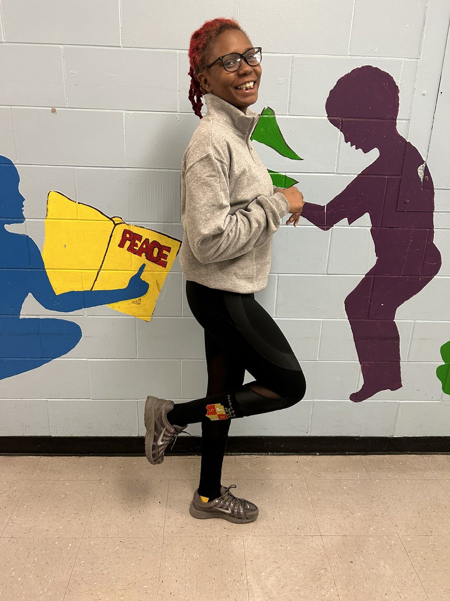 PS375Jackie's tweet photo. Feeling warm and cozy in our new school sweaters thanks to Teacher Appreciation Week! 🍎✏️ 
#GoodieBag
#TeacherAppreciationWeek
#WeAppreciateYou
#District17 #PS375JRS #DeliveringThePromise
 @District17CEC  @SheneanL https://t.co/g5BiPxmVra