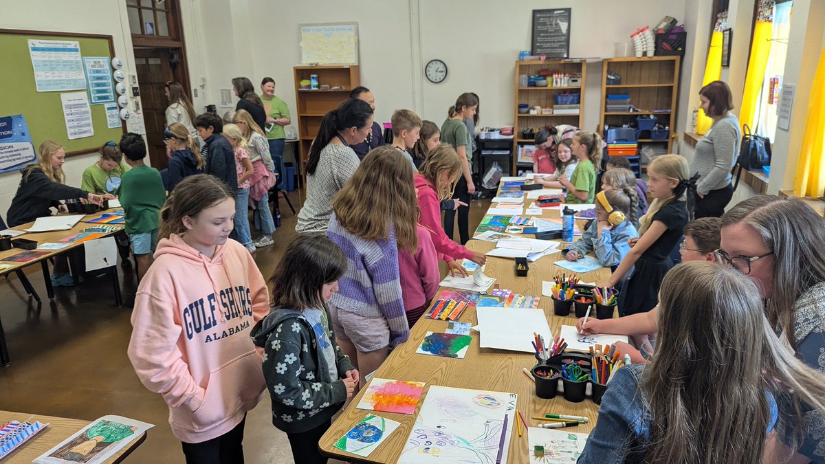 We cannot thank everyone enough for supporting our #Artspiration students during their galleries this week! <a href="/MannRebeL17/">Rebekah Mann</a> <a href="/PhelpsCenter/">Phelps Center</a>