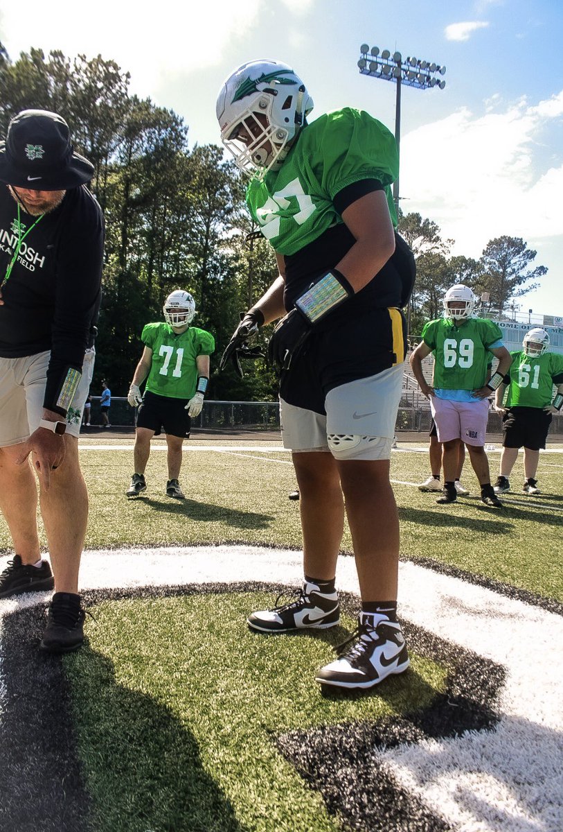jamess_davidson's tweet photo. First few days of spring ball . Year 1 🎬
@Alex_B2C
@borntocompete
@RecruitMcintosh
@BenMoore247
@Chowan6464
@UANextFootball
@PrepRedZoneNext
@GaVarsityRivals
@FayetteSports
@RecruitGeorgia
@GregSmithRivals
@SWiltfong
@LoganTillman https://t.co/aKWOL3ERNB