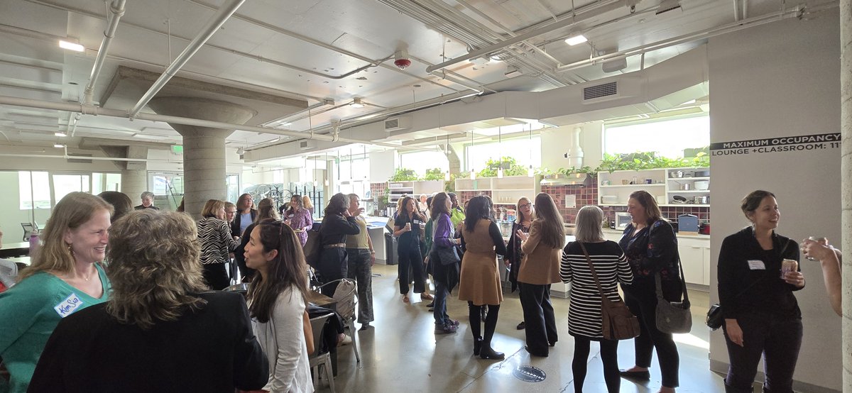 EarlyMilestones's tweet photo. We had the BEST time at the Women in Ed Happy Hour hosted by Carol Bowar (Denver Families for Public Schools), Mary Seawell (Lyra), and our very own Jennifer Stedron.
The evening was full of meaningful connections among women leading in education.
#WomeninEd #ColoradoEducation https://t.co/BYsHAhhJLs