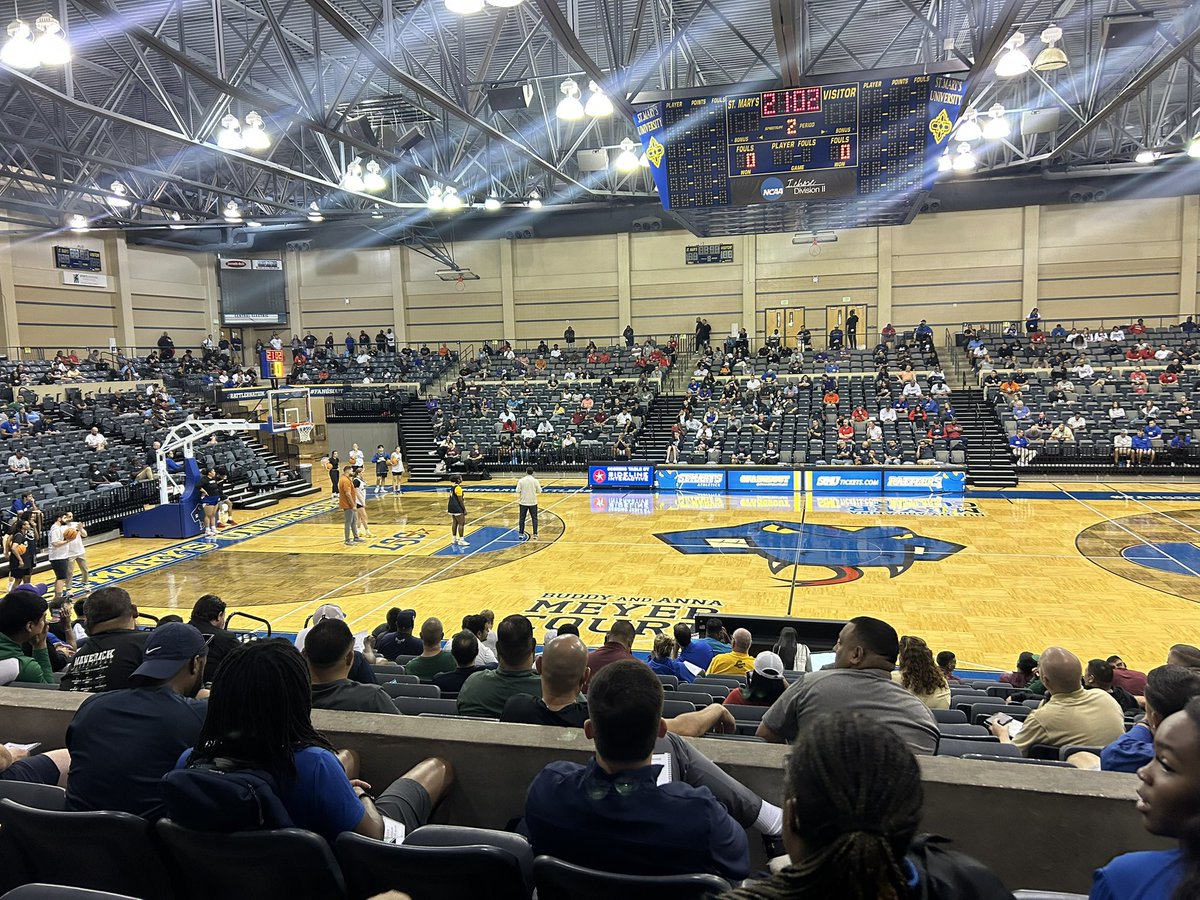 Harker Heights Knights Basketball (@hhknightsbb) on Twitter photo Always good to go to the <a href="/Tabchoops/">๐๐ผ๐ฝ๐พ๐๐</a> Clinic. Great to catch up with old friends and learn/see new things.
#RepTheShield ๐ก๏ธ
<a href="/KilleenISD_/">KISD Sports</a> <a href="/MarkHum7/">Mark Humble</a> Always good to go to the <a href="/Tabchoops/">๐๐ผ๐ฝ๐พ๐๐</a> Clinic. Great to catch up with old friends and learn/see new things.
#RepTheShield ๐ก๏ธ
<a href="/KilleenISD_/">KISD Sports</a> <a href="/MarkHum7/">Mark Humble</a>