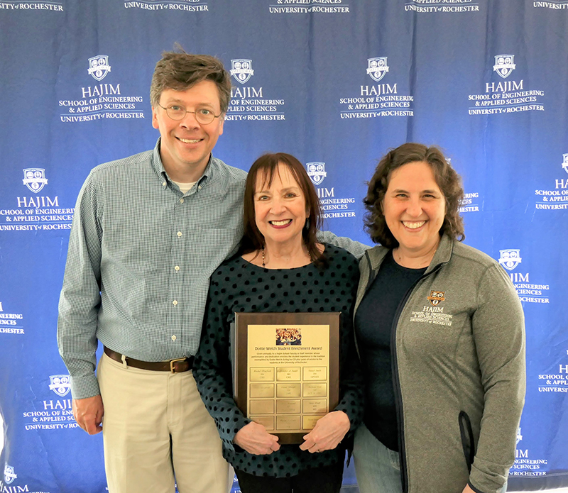University of Rochester - Biomedical Engineering (@uofrbme) on Twitter photo 🎉Huge congratulations to Taimi Marple, BME Undergraduate Coordinator, on receiving the Dottie Welch Award —for the 2nd time! 🏆👏 A well-deserved honor as she retires.
hajim.rochester.edu/bme/news-event…
#URBME #AmazingStaff #BiomedicalEngineering #Staffrecognition <a href="/ur_engineering/">Hajim School of Engineering & Applied Sciences</a> <a href="/UofR/">University of Rochester</a> 🎉Huge congratulations to Taimi Marple, BME Undergraduate Coordinator, on receiving the Dottie Welch Award —for the 2nd time! 🏆👏 A well-deserved honor as she retires.
hajim.rochester.edu/bme/news-event…
#URBME #AmazingStaff #BiomedicalEngineering #Staffrecognition <a href="/ur_engineering/">Hajim School of Engineering & Applied Sciences</a> <a href="/UofR/">University of Rochester</a>
