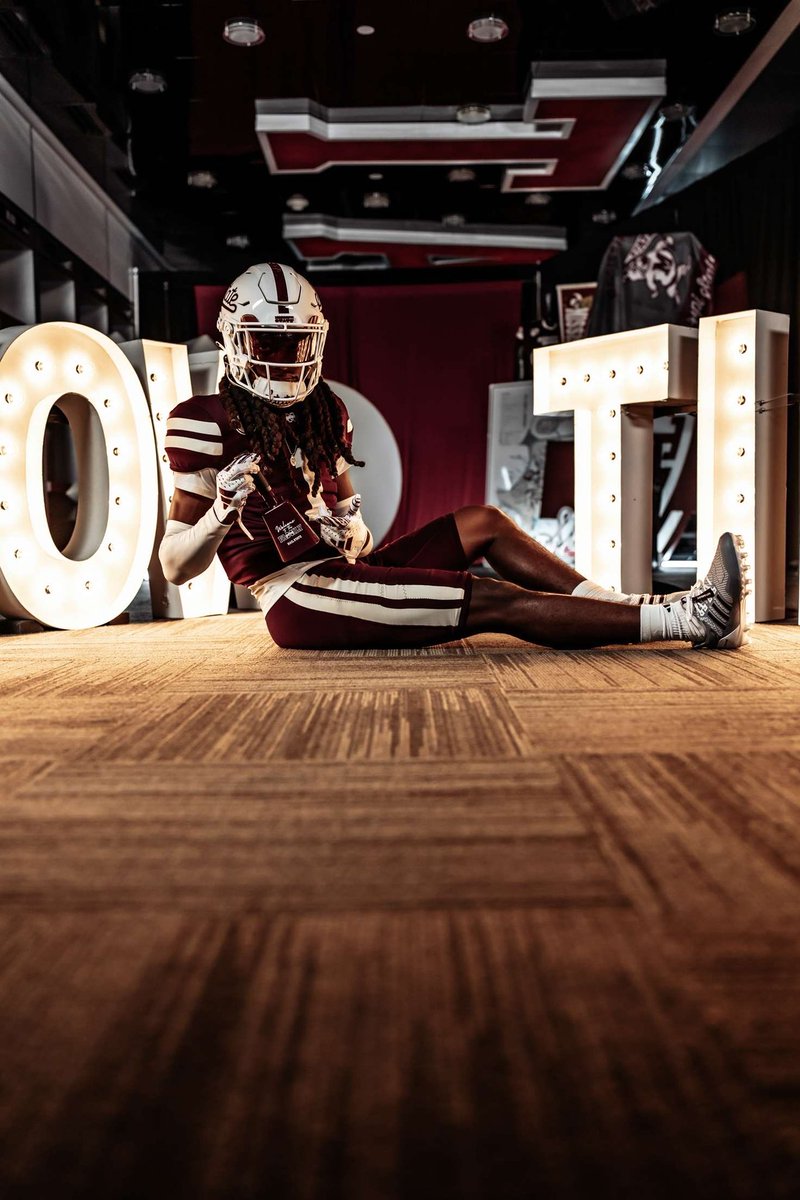 Chance Archangel (@chancearchangel) on Twitter photo #AGTG after a great conversation with
<a href="/CoachCliffOdom/">Cliff Odom</a> I am Blessed to receive an offer from Mississippi State! 🐶
<a href="/HailStateFB/">Mississippi State Football</a> #WAMP <a href="/ryantoine/">Ryan Antoine</a> <a href="/skiezwamp/">coach skiez⛷</a> <a href="/twalker337/">Tyrunn Walker</a>
<a href="/PublicSKOOL_Bun/">Klev Bundy</a> <a href="/HighWestgate/">Westgate High School Recruiting Page</a>
<a href="/ChadSimmons_/">ChadSimmons</a> <a href="/samspiegs/">Sam Spiegelman</a> <a href="/DemetricDWarren/">Demetric D. Warren</a> <a href="/RecruitLouisian/">Recruit Louisiana™️</a> #AGTG after a great conversation with
<a href="/CoachCliffOdom/">Cliff Odom</a> I am Blessed to receive an offer from Mississippi State! 🐶
<a href="/HailStateFB/">Mississippi State Football</a> #WAMP <a href="/ryantoine/">Ryan Antoine</a> <a href="/skiezwamp/">coach skiez⛷</a> <a href="/twalker337/">Tyrunn Walker</a>
<a href="/PublicSKOOL_Bun/">Klev Bundy</a> <a href="/HighWestgate/">Westgate High School Recruiting Page</a>
<a href="/ChadSimmons_/">ChadSimmons</a> <a href="/samspiegs/">Sam Spiegelman</a> <a href="/DemetricDWarren/">Demetric D. Warren</a> <a href="/RecruitLouisian/">Recruit Louisiana™️</a>