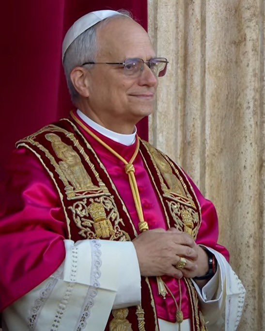 padrepanesso's tweet photo. ❤️‍🔥 Damos gracias a Dios por el nuevo Papa León XIV, un hombre de Dios y un verdadero misionero. 
Pidamos al Señor que lo fortalezca con su gracia, para que sea un pastor cercano a los pobres y un profeta incansable de la misericordia. 
Unidos en la oración. https://t.co/zEGrchRlxj