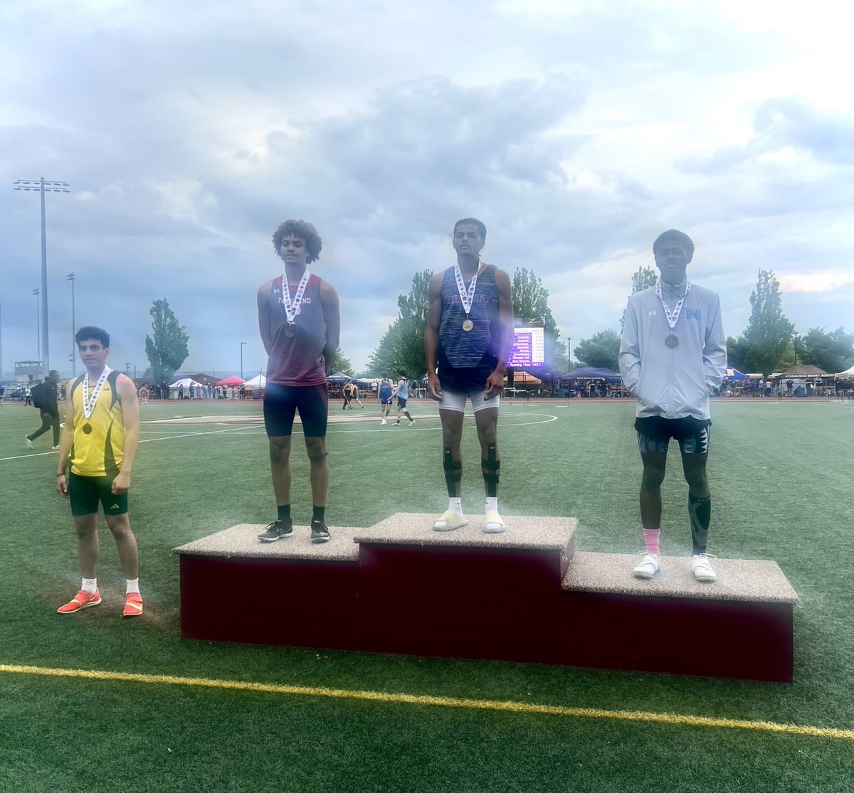 Ozias Washington takes 4th in the long jump!