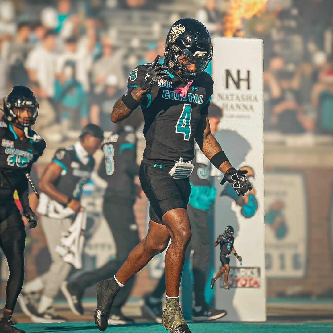 #AGTG Blessed to receive my third Offer from Coastal Carolina🐔
<a href="/Coach_Brookins/">Keelon Brookins</a> <a href="/CoachCox_DB/">C.J. Cox</a> <a href="/CoastalFootball/">Coastal Football</a> <a href="/coachierulli/">Coach-Tino Ierulli</a>