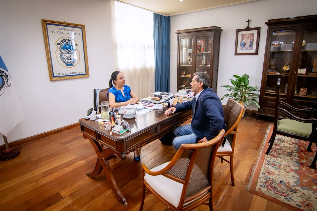 🌱 Con la rectora de la UNLaR, Natalia Álvarez Gómez, acordamos una agenda común para impulsar proyectos de educación ambiental y desarrollo sostenible en La Rioja.
#Ambiente #EducaciónAmbiental #DesarrolloSostenible #LaRioja #UNLaR