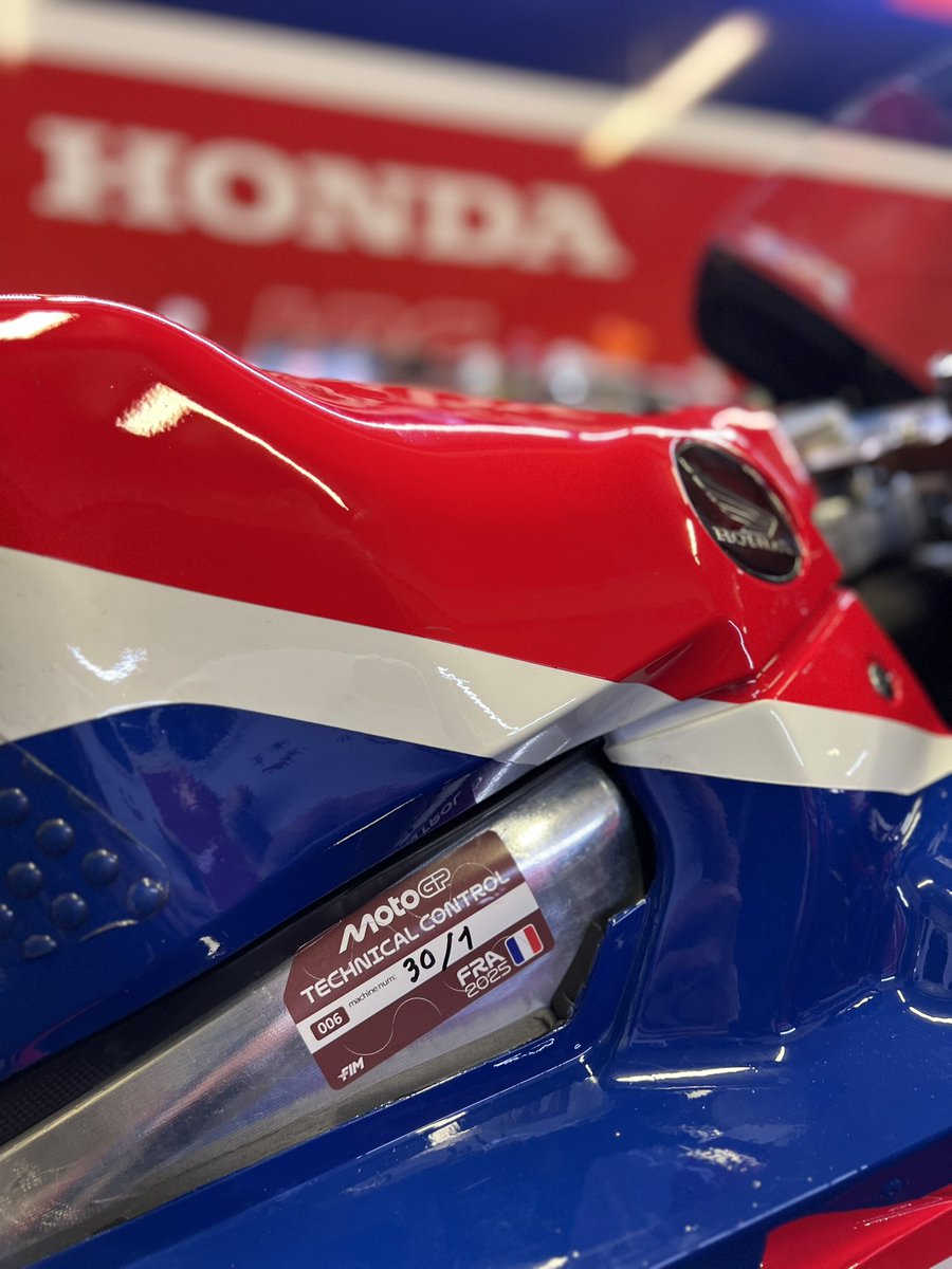 Takaaki Nakagami (@takanakagami30) on Twitter photo We are ready <a href="/HRC_MotoGP/">Honda HRC Castrol - MotoGP</a> 💪🏼
準備は整いました!
テストチームと頑張ります💪🏼
#FrenchGP #MotoGP #HRC We are ready <a href="/HRC_MotoGP/">Honda HRC Castrol - MotoGP</a> 💪🏼
準備は整いました!
テストチームと頑張ります💪🏼
#FrenchGP #MotoGP #HRC