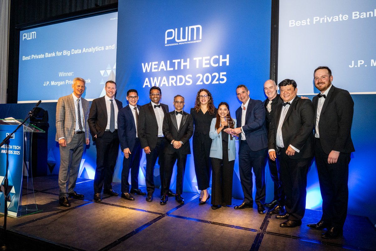 And that’s another year wrapped up! Congratulations to all of tonight’s winners. To view the full list of winners, please visit: bit.ly/433bp7D
#WealthTechAwards