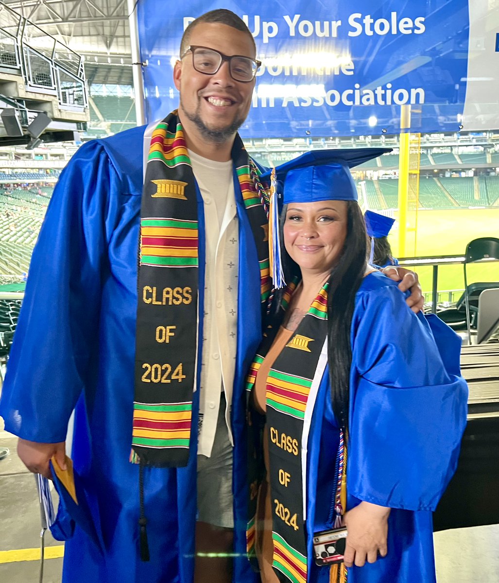 Hey Class of 2025! Planning to walk across the stage at commencement? Order your cap and gown no later than May 28. Learn more/order at: seattlecolleges.edu/commencement/o… #NorthSeattleCollege #Graduate #Commencement #CapandGown