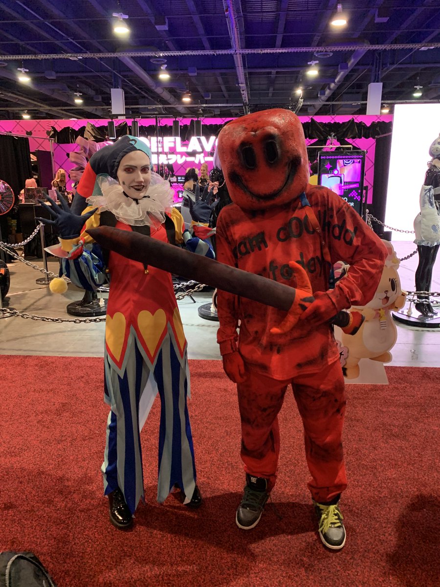 jesteraddict0's tweet photo. I kept forgetting to post these.. anyway.. THESE ARE THE COSPLAYERS I MET!!! ALL VERY TALENTED!!!! ❤️❤️
this is a small thread idk 🧵 
All relevant tags here: #LVLUPEXPO2025 #Forsaken #Forsakenroblox #Regretevator #phighting #HelluvaBoss #dandysworld #Fizzarolli #cosplayer https://t.co/2ozBkba7nC