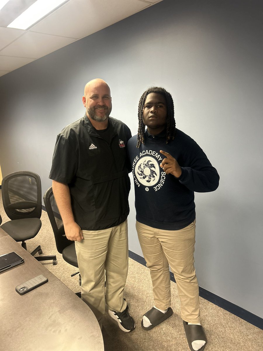 Nicholas “ IRONMAN” Gray (@nicholasgray67) on Twitter photo Thank you🙏🏽🙏🏽 <a href="/CoachLMeadows/">Luke Meadows</a> for stopping by today and talking football with me it was an HONOR to meet you & build a bond!!!!!! <a href="/CoachRico15/">Coach Rico</a> <a href="/MJ_NFLDraft/">Mark Johnson</a> <a href="/NIU_Football/">NIU Football</a> Thank you🙏🏽🙏🏽 <a href="/CoachLMeadows/">Luke Meadows</a> for stopping by today and talking football with me it was an HONOR to meet you & build a bond!!!!!! <a href="/CoachRico15/">Coach Rico</a> <a href="/MJ_NFLDraft/">Mark Johnson</a> <a href="/NIU_Football/">NIU Football</a>