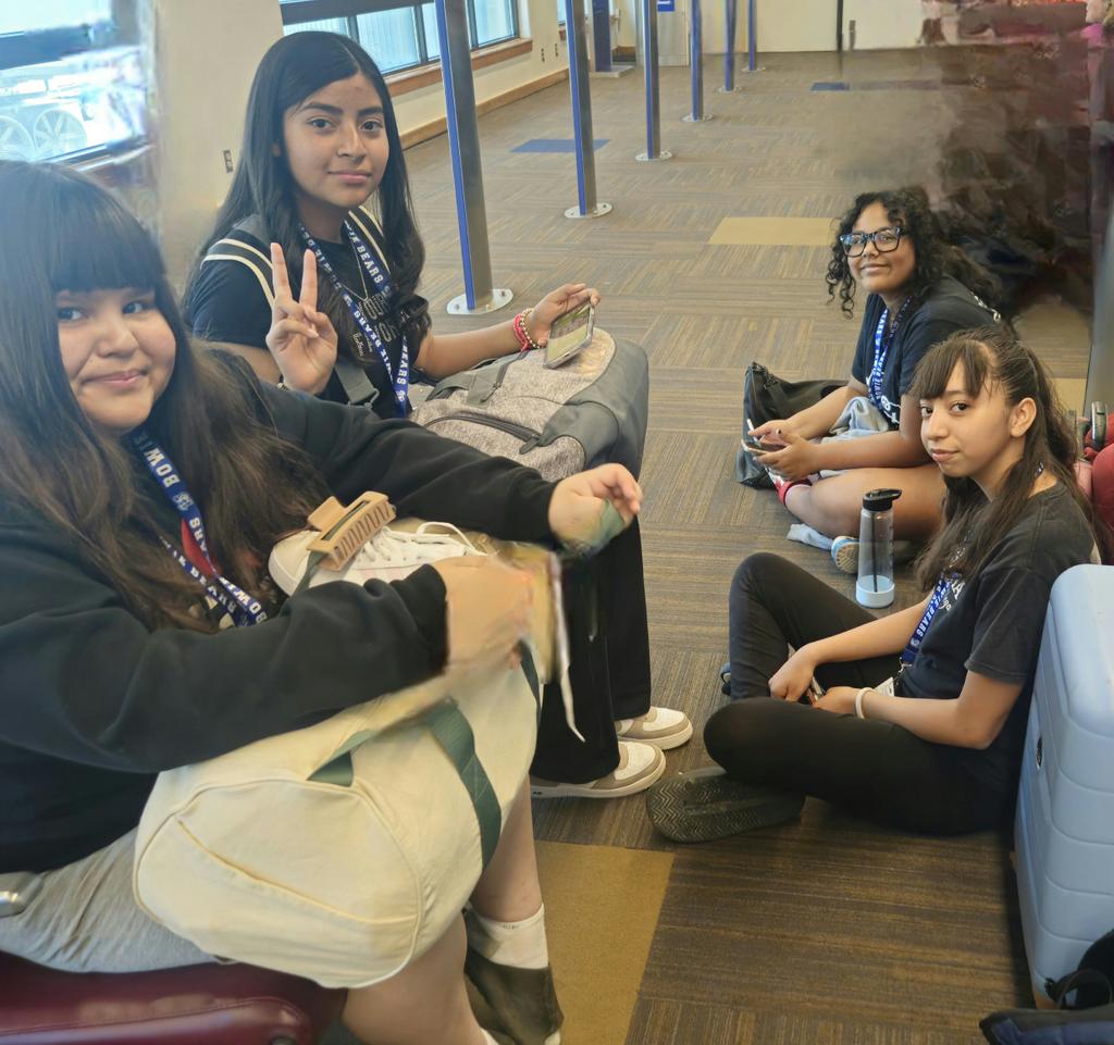 EPISD... GUILLEN MS ALL GIRLS TEAM. Heading to VEX WORLDS. Good luck!!! #itstartswithus #vexworlds #CTE_EPISD