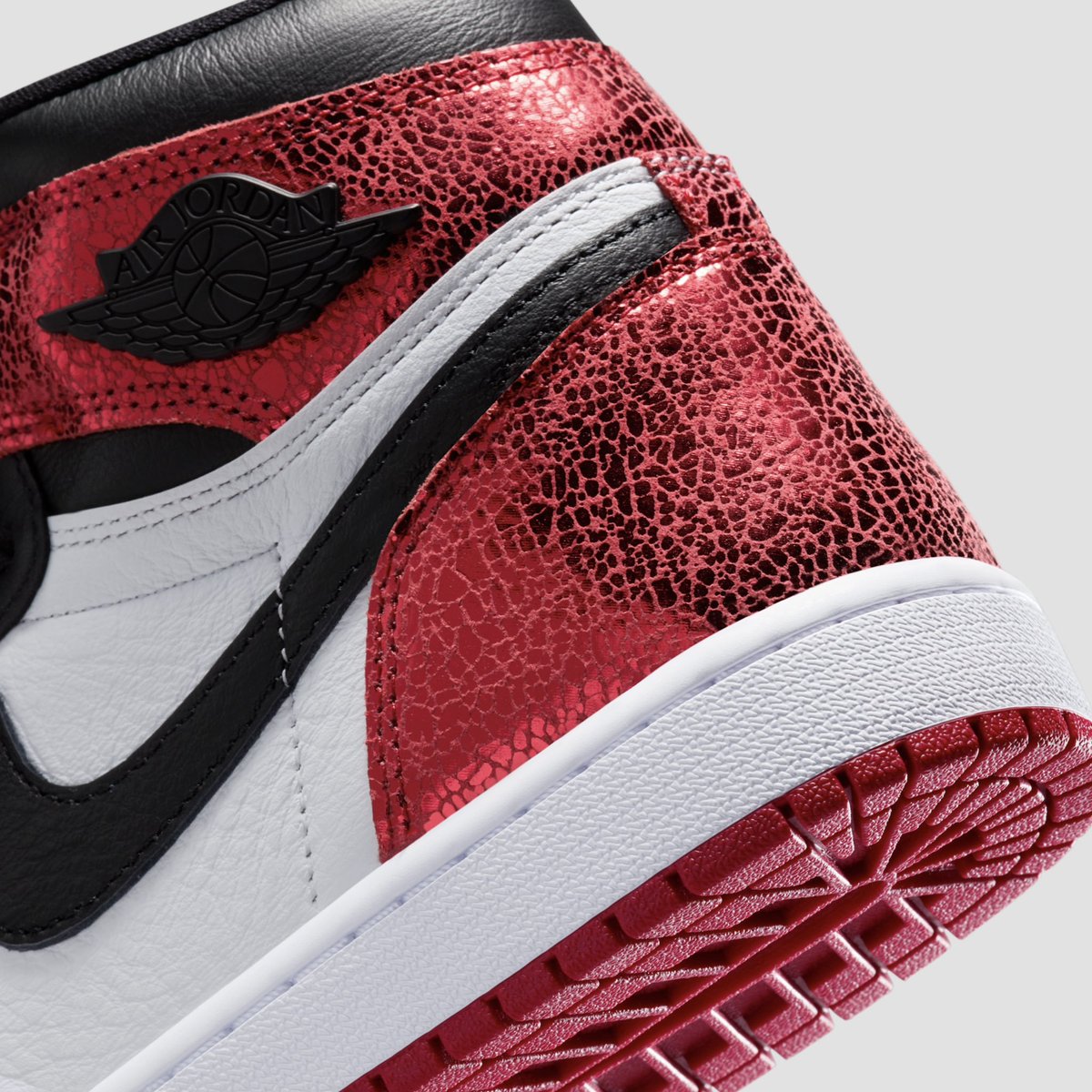 fullress's tweet photo. 【2025年 5/31 発売予定】
NIKE WMNS AIR JORADN 1 HIGH OG “Varsity Red/Black-White” (ナイキ ウィメンズ エア ジョーダン 1 ハイ OG “バーシティレッド/ブラック/ホワイト”) [FD2596-602]

>> https://t.co/NMhZHjaN3H https://t.co/ZOER2BLip7