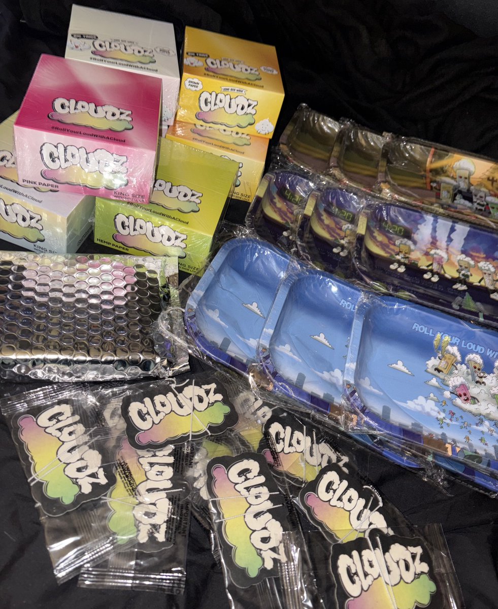 STONERS R US π (@_stonersrus_) on Twitter photo Huge shoutout to <a href="/cloudz_papers/">CloudzPapers</a> for this insane package! π¦π₯
Who wants some giveaways? π Huge shoutout to <a href="/cloudz_papers/">CloudzPapers</a> for this insane package! π¦π₯
Who wants some giveaways? π