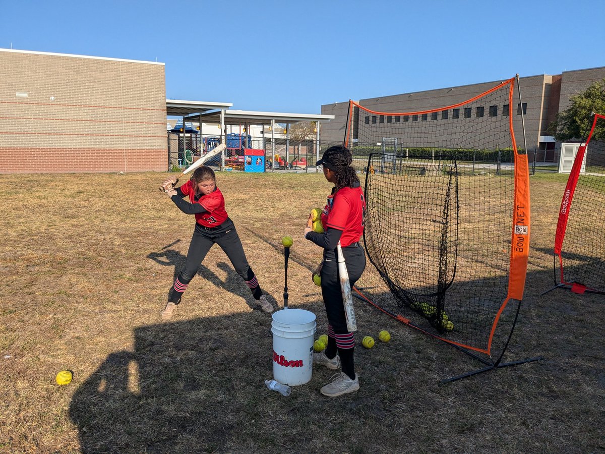 Thomas Snyder tweet media