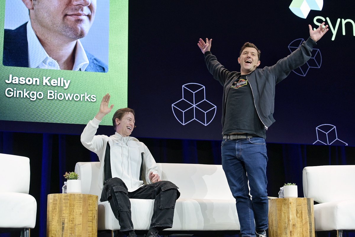 johncumbers's tweet photo. If you missed out on #SynBioBeta2025, get your 2026 tickets now at a super early bird rate. It's been really fun meeting, hanging out and chatting with folks like Jason and Bryan, and I'd love for you to join the fun. https://t.co/aRvd33MAHu https://t.co/gWpuYZoTLK