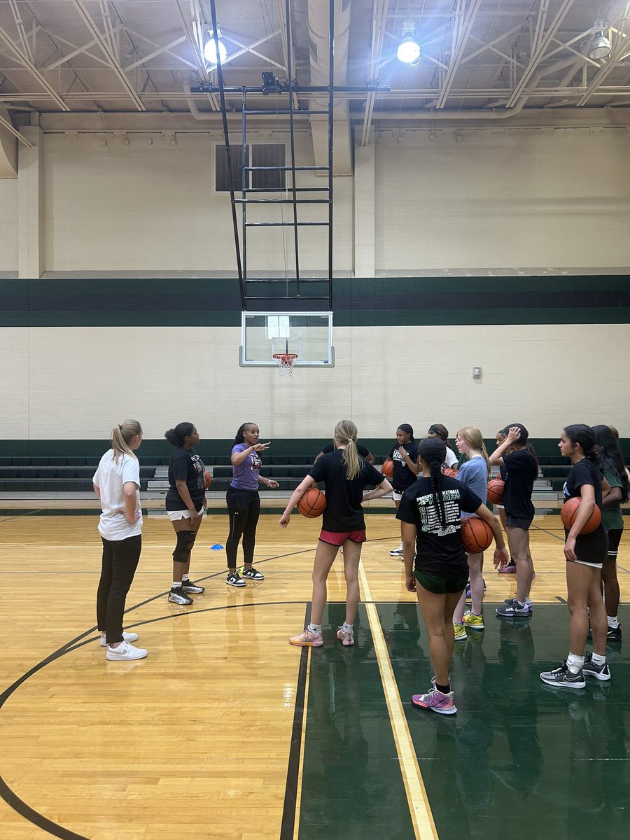 Richland Girls Basketball (@raiders_gbb) on Twitter photo We got a small taste of next year with Coach Braxton and Coach Simpson in the building with our kids! Great things are on the Horizon!
<a href="/RHSProsper/">Richland High School</a>
#WEareRICHLAND We got a small taste of next year with Coach Braxton and Coach Simpson in the building with our kids! Great things are on the Horizon!
<a href="/RHSProsper/">Richland High School</a>
#WEareRICHLAND