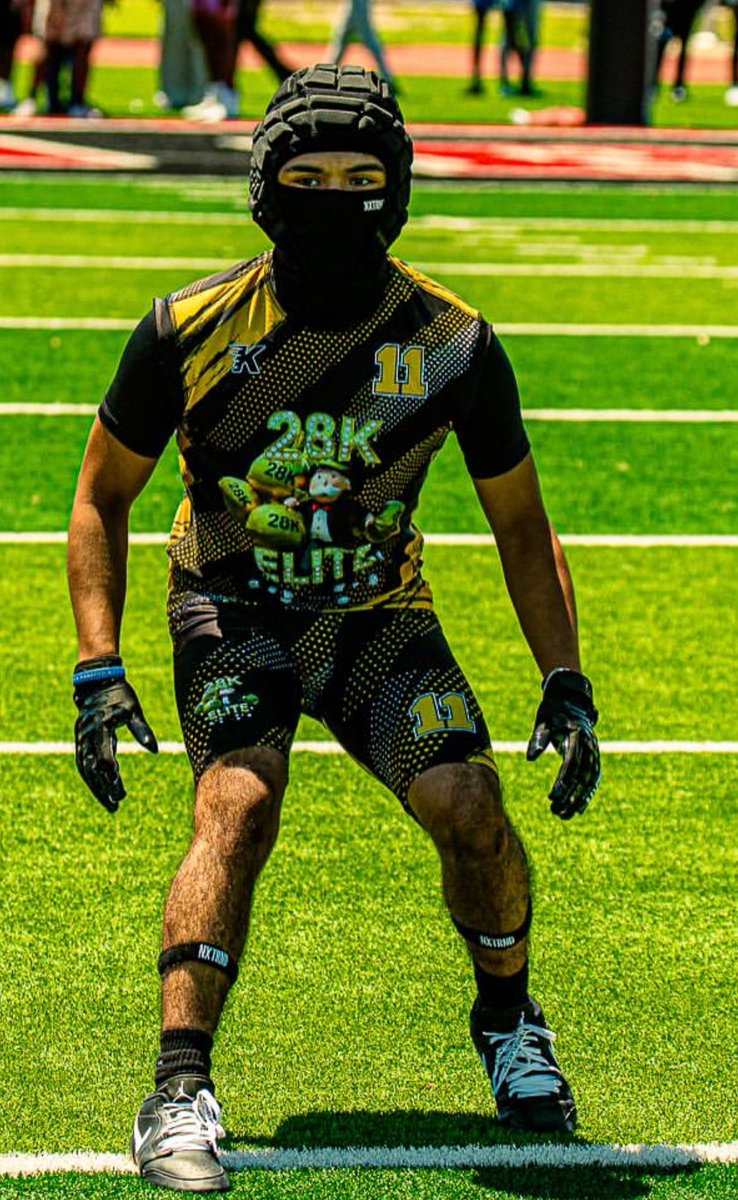 TeedoubletKSG's tweet photo. @klutchgear on the uniforms. We are local, affordable and do fundraisers. Why not? And we are on RCISD vendors list as well as Mesquite and Greenville💪🏽 https://t.co/uEXcizpvtT