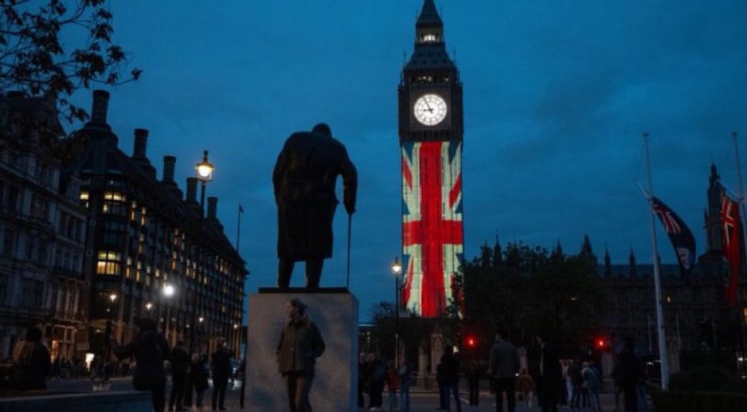 Incredible picture at the end of a great day.