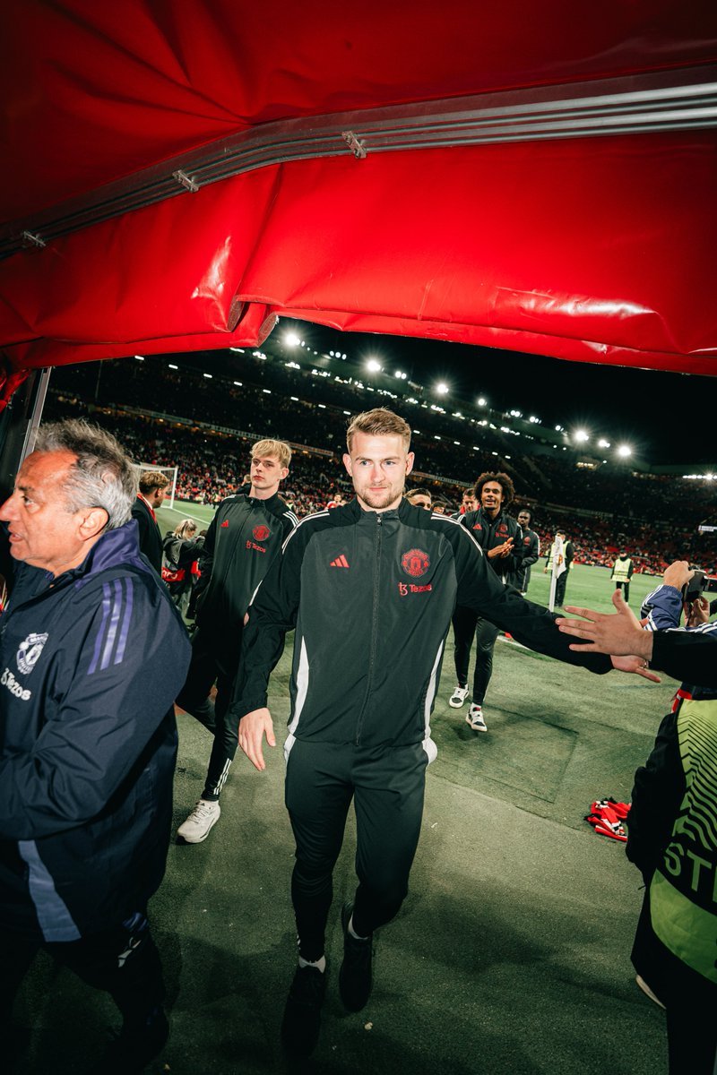 The squad were out in full force 🥹 

#MUFC || #UEL