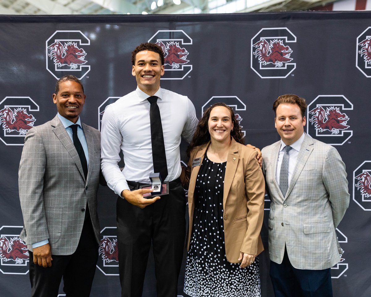 Gamecock Men's Basketball (@gamecockmbb) on Twitter photo Graduation weekend is here. So proud of these two outstanding young men who have very bright futures ahead of them. 🎓🤙
<a href="/JacobiWright/">Jacobi Wright</a> <a href="/BosmansVerdonk/">Benjamin Bosmans-Verdonk</a>
#Gamecocks🐔🏀 // #ForeverToThee Graduation weekend is here. So proud of these two outstanding young men who have very bright futures ahead of them. 🎓🤙
<a href="/JacobiWright/">Jacobi Wright</a> <a href="/BosmansVerdonk/">Benjamin Bosmans-Verdonk</a>
#Gamecocks🐔🏀 // #ForeverToThee