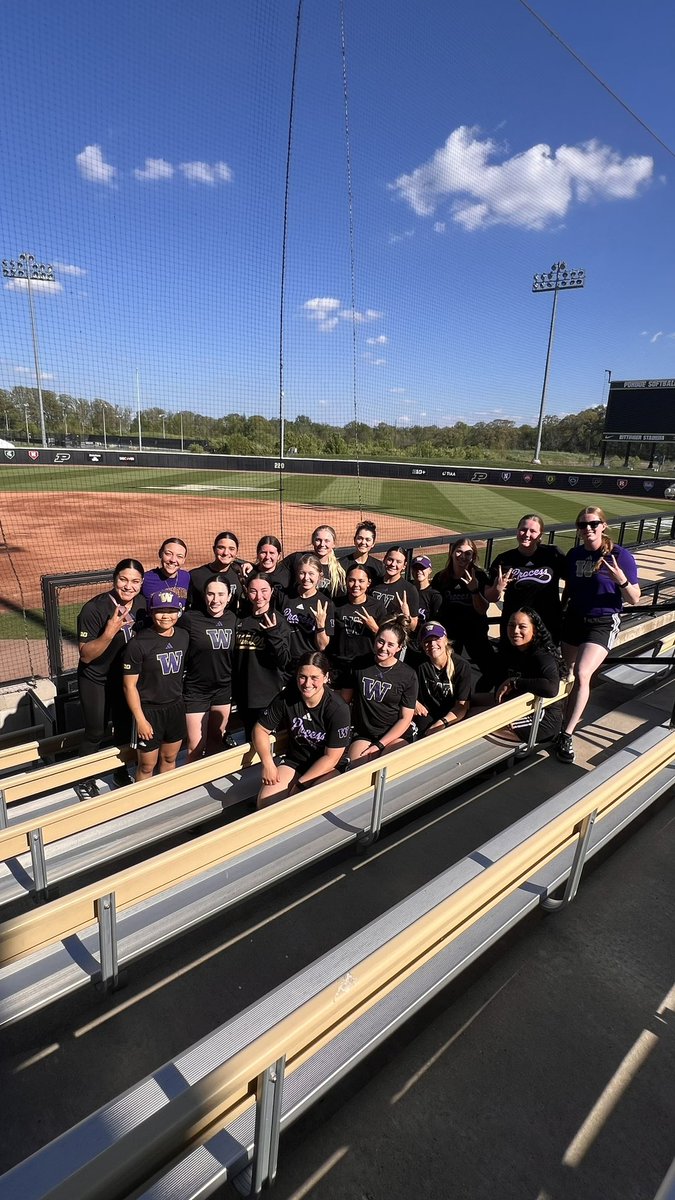 CoachTarr's tweet image. The 2025 Huskies. A Team Reborn.