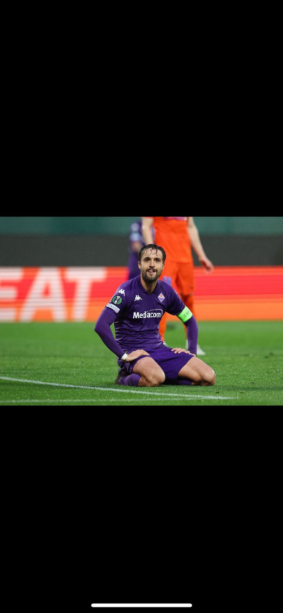 Nacholf93's tweet photo. Buenas noches cariño @acffiorentina https://t.co/Z0tqySKicd