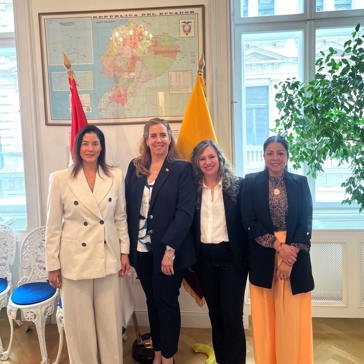 OwitEcuador tweet media