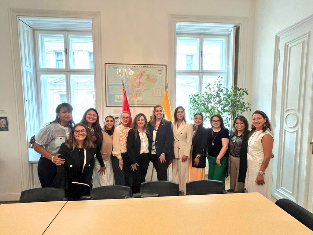 OwitEcuador tweet media