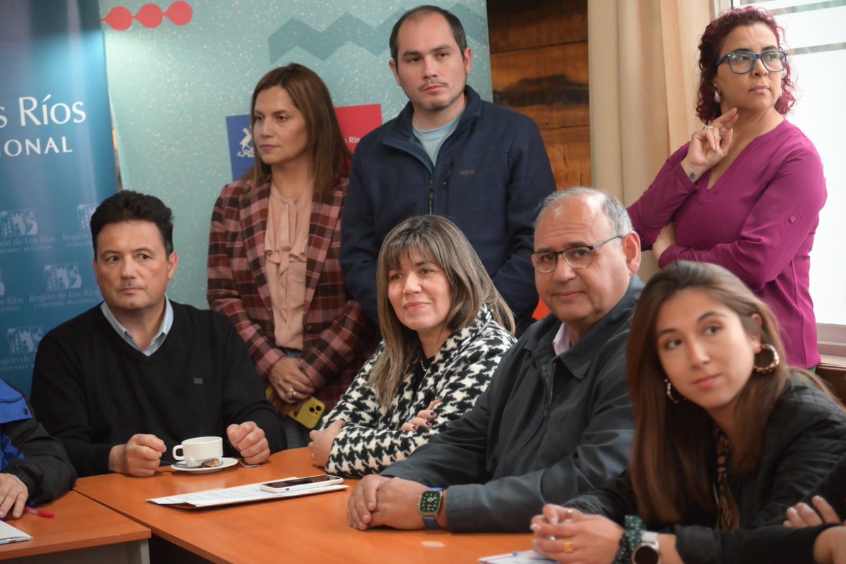🏡 GORE Los Ríos y Suralis firman convenio para impulsar soluciones habitacionales en La Unión.

El acuerdo permitirá avanzar en proyectos para comités de vivienda y asegurar el acceso al agua potable y saneamiento, condiciones clave para una vida digna. 💧
#LaUnion #Valdiviacl