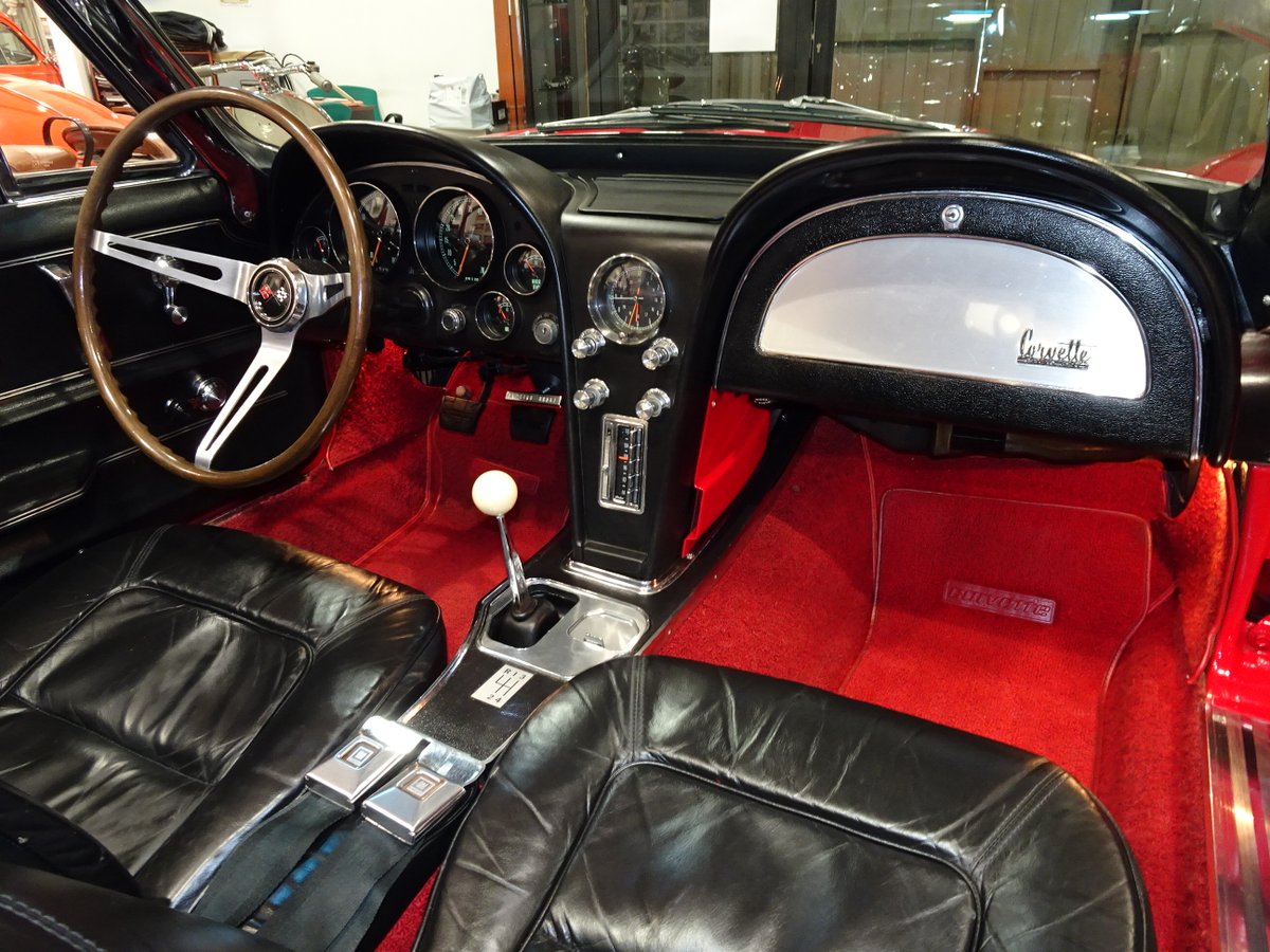antequeraclasic's tweet photo. CHEVROLET CORVETTE STING RAY CONVERTIBLE C2 - AÑO 1965

https://t.co/v6Rn39G2m7 https://t.co/2mSXpGoMhg