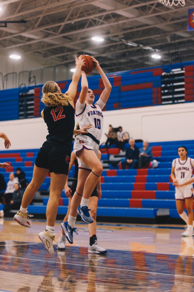 LWJ College Fit Consulting (@lwj_productions) on Twitter photo 2026 Karisa Wallis <a href="/KarisaWallis10/">Karisa Wallis</a> (Coeur D’ Alene, ID | 5’10 Guard | 3.73 GPA) is bringing her championship mentality to the Battle in the Emerald City!
A two-time state champ and 2025 Defensive Player of the Year, Karisa’s ability to lock down defenders and run the floor will 2026 Karisa Wallis <a href="/KarisaWallis10/">Karisa Wallis</a> (Coeur D’ Alene, ID | 5’10 Guard | 3.73 GPA) is bringing her championship mentality to the Battle in the Emerald City!
A two-time state champ and 2025 Defensive Player of the Year, Karisa’s ability to lock down defenders and run the floor will