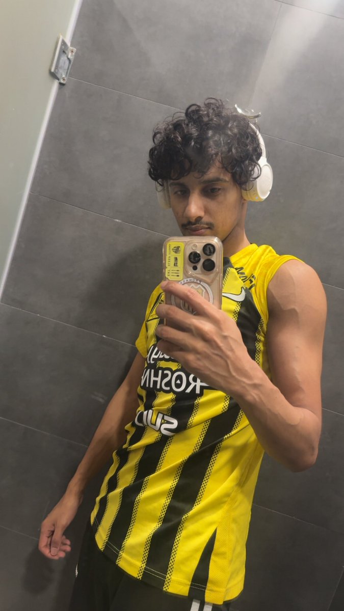 Nawafalsbei2's tweet photo. يالاتتتي ما شاء الله 🕺💛💛 https://t.co/J2dah5JGc3