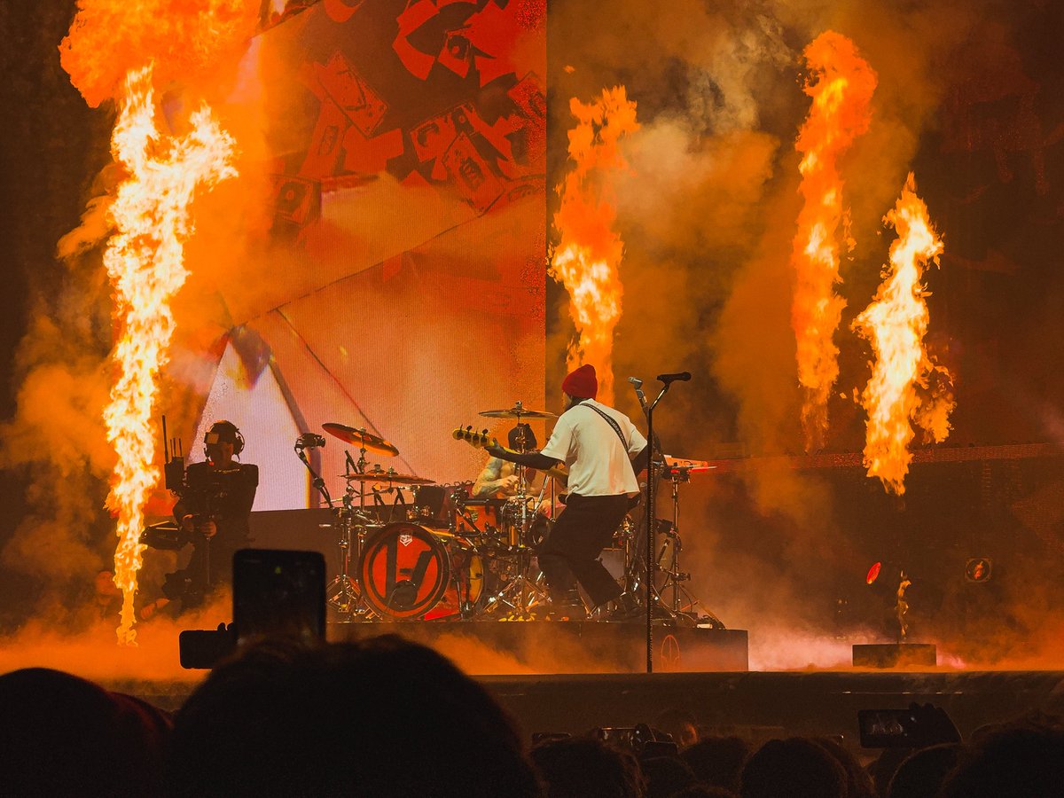 Some quick snaps from #ClancyBelfast

Will post some more shortly 🫡