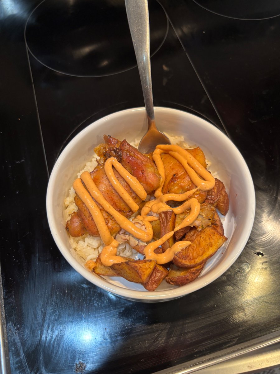 TheBlack5__'s tweet image. Good munch! Catering for BLM? DM! ✊🏿 ✊🏾 ✊🏽 

#blackchef
#Niggachef
#Icancook