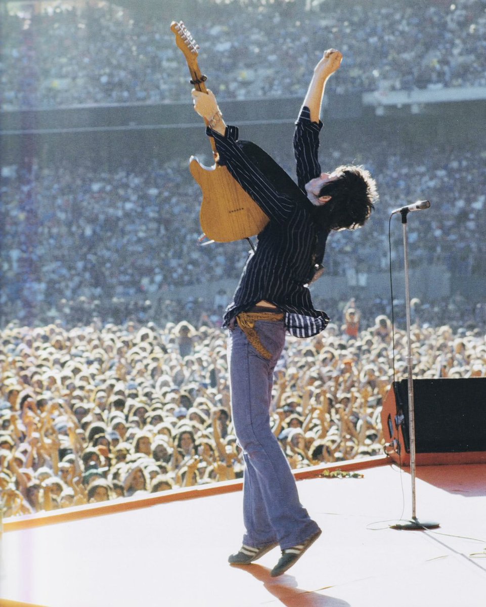 denajag's tweet photo. Keith Richards performing #DayOnTheGreen #1978Oakland https://t.co/oxtqPeaCT0