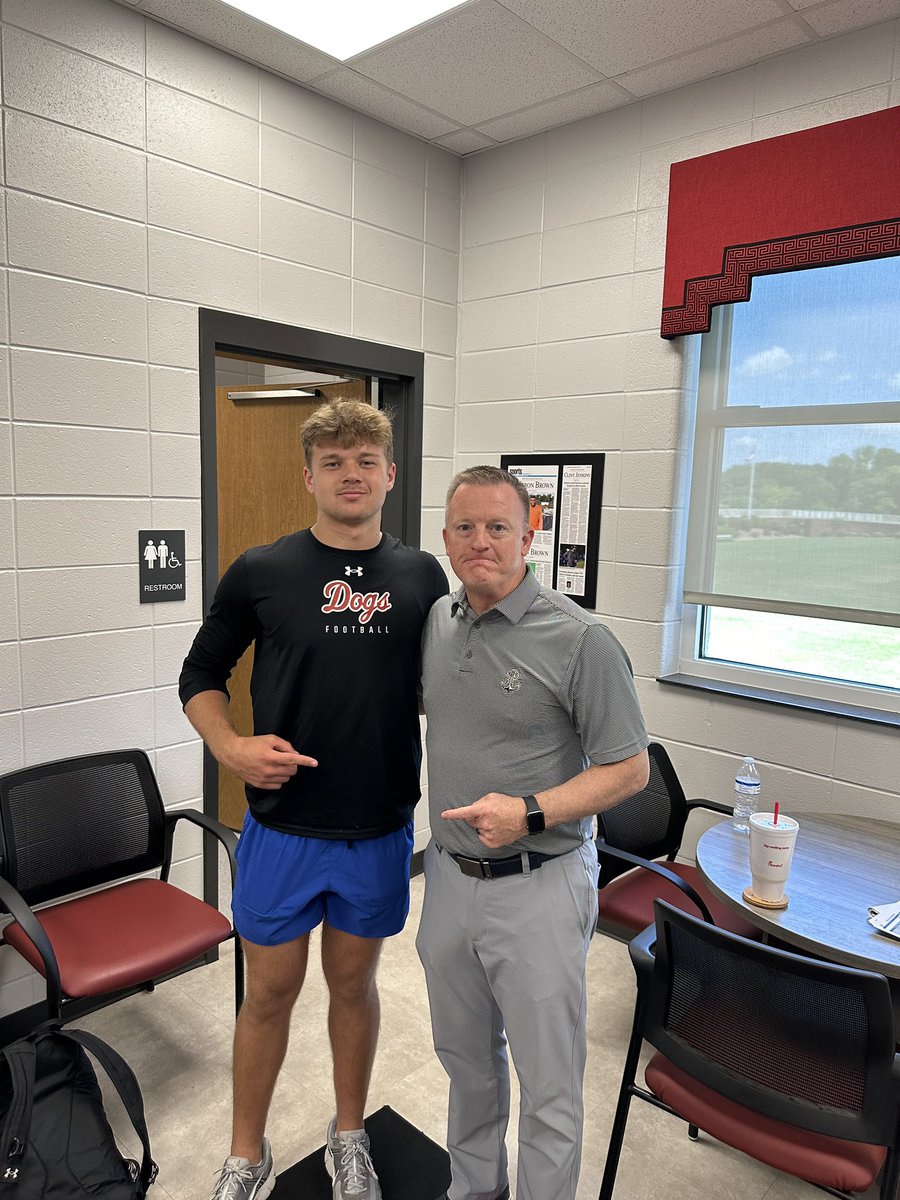 Brody Jenkins (@brodyjenkins_10) on Twitter photo Thank you Coach <a href="/Drew_Cronic/">Coach Cronic @ Navy</a> for stopping by to see me at school and practice today! Enjoyed talking with you and learning more about <a href="/NavyFB/">Navy Football</a>! Appreciate your time.
<a href="/MorganCounty_FB/">Morgan County Football</a>
<a href="/MocoRecruiting/">Morgan County Football Recruits</a>
<a href="/TheChrisRubio/">Rubio Long Snapping®</a>
<a href="/RecruitGeorgia/">Recruit Georgia</a> Thank you Coach <a href="/Drew_Cronic/">Coach Cronic @ Navy</a> for stopping by to see me at school and practice today! Enjoyed talking with you and learning more about <a href="/NavyFB/">Navy Football</a>! Appreciate your time.
<a href="/MorganCounty_FB/">Morgan County Football</a>
<a href="/MocoRecruiting/">Morgan County Football Recruits</a>
<a href="/TheChrisRubio/">Rubio Long Snapping®</a>
<a href="/RecruitGeorgia/">Recruit Georgia</a>