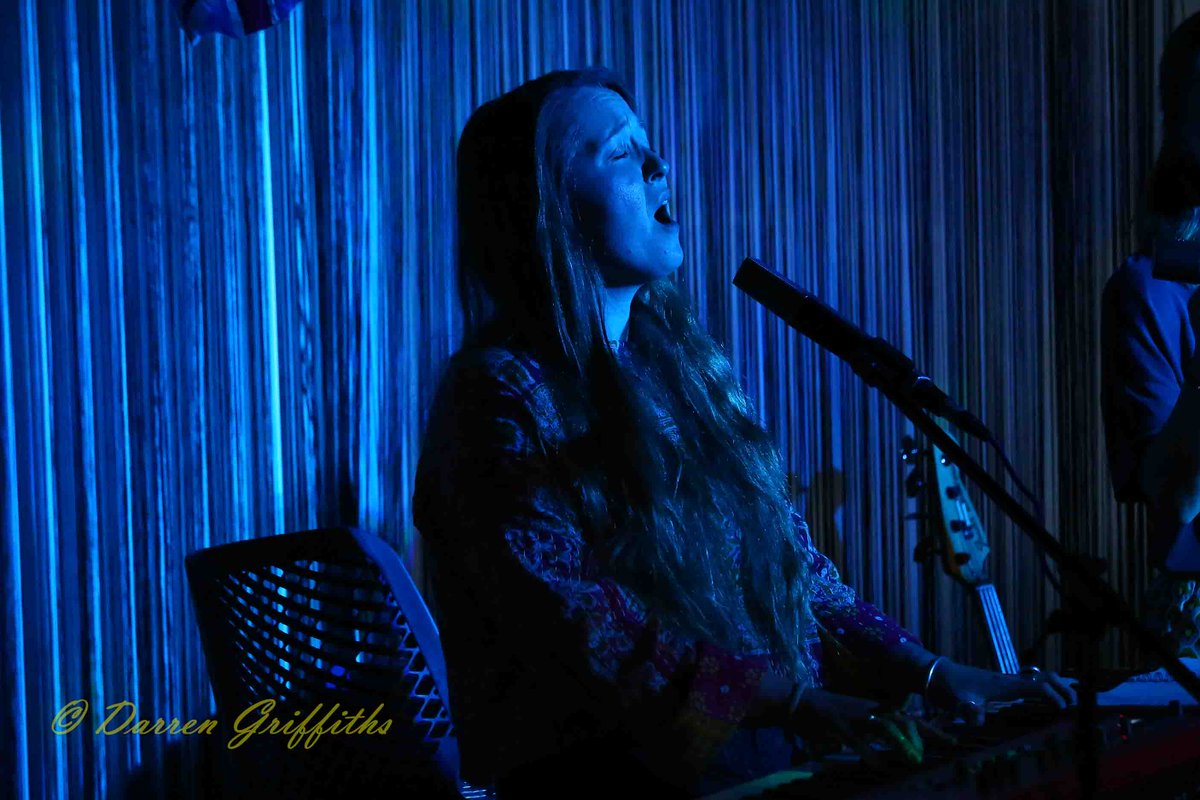 <a href="/LewsCoffeeShop/">LewsCoffeeShop</a> hosts a live music set at <a href="/Llandaff_Hub/">Hyb Ystum Taf / Llandaff North and Gabalfa Hub</a> from <a href="/TommyAshbyMusic/">Tommy Ashby</a> Lydia Clowes &amp; Jodie Marie 

flic.kr/s/aHBqjCdtHu