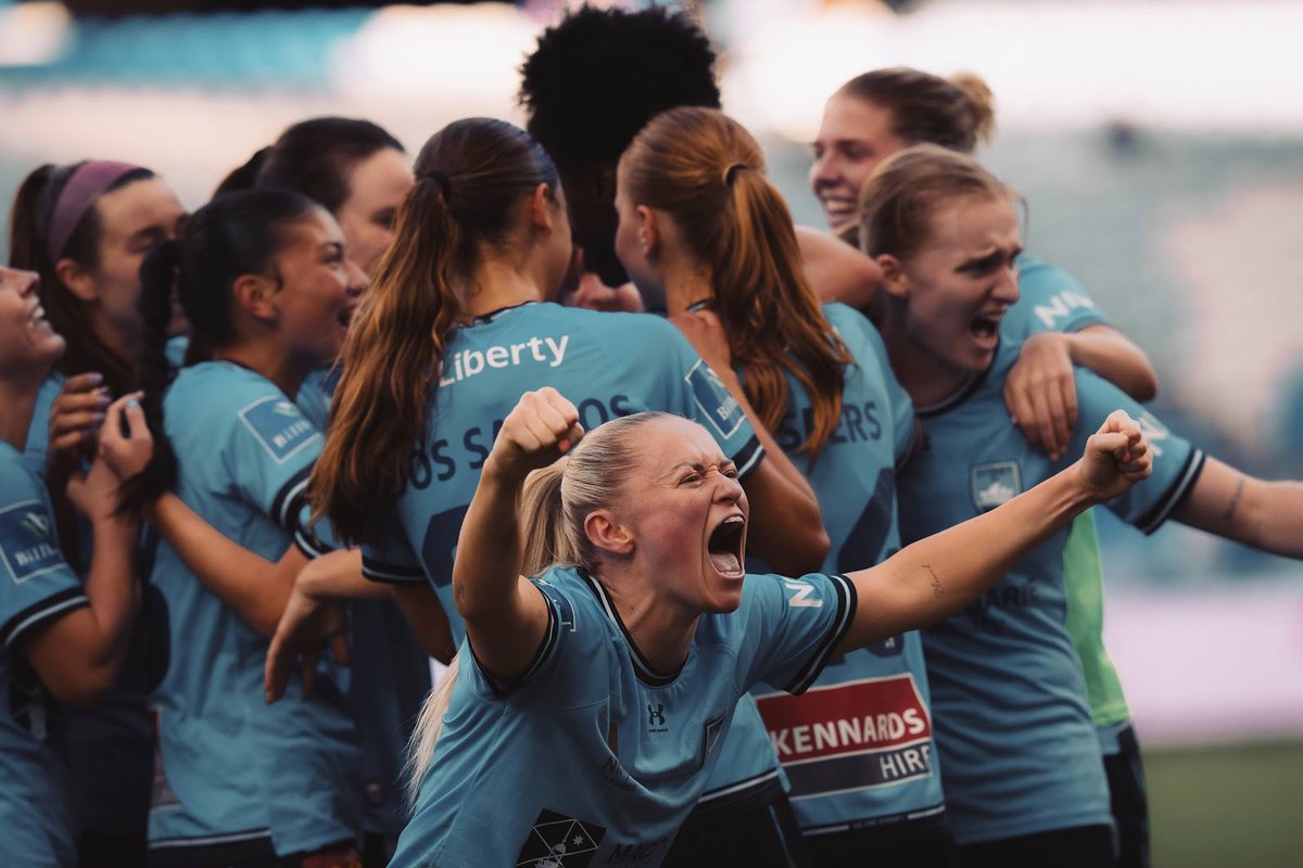 SydneyFC's tweet photo. Happy 𝑭𝒆𝒎𝒂𝒍𝒆 𝑭𝒐𝒐𝒕𝒃𝒂𝒍𝒍 𝑾𝒆𝒆𝒌 🩵

#WeAreSydney #SydneyIsSkyBlue #FemaleFootballWeek https://t.co/XR7PV5OAhO