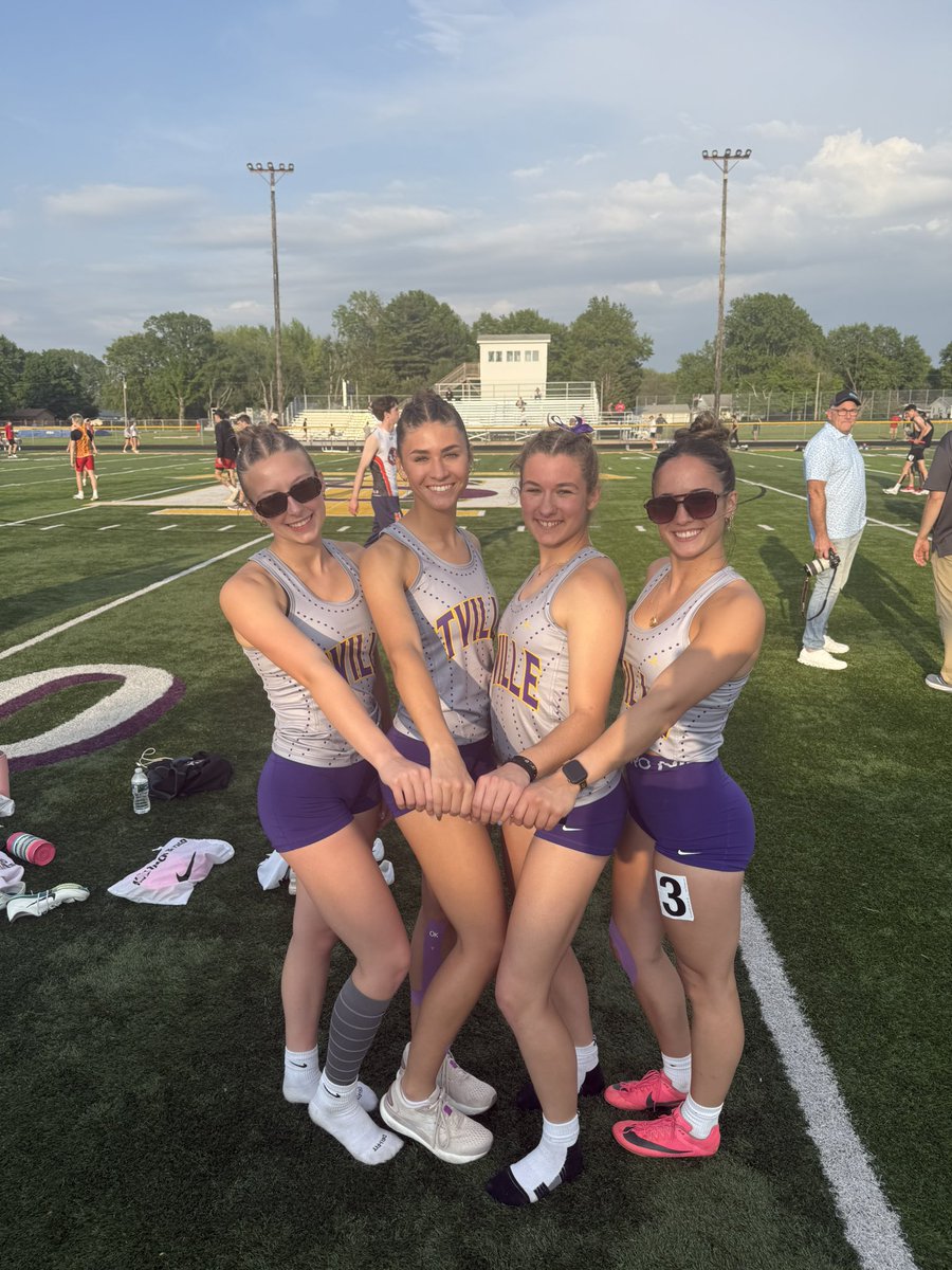 Taylorville Girls Track tweet media