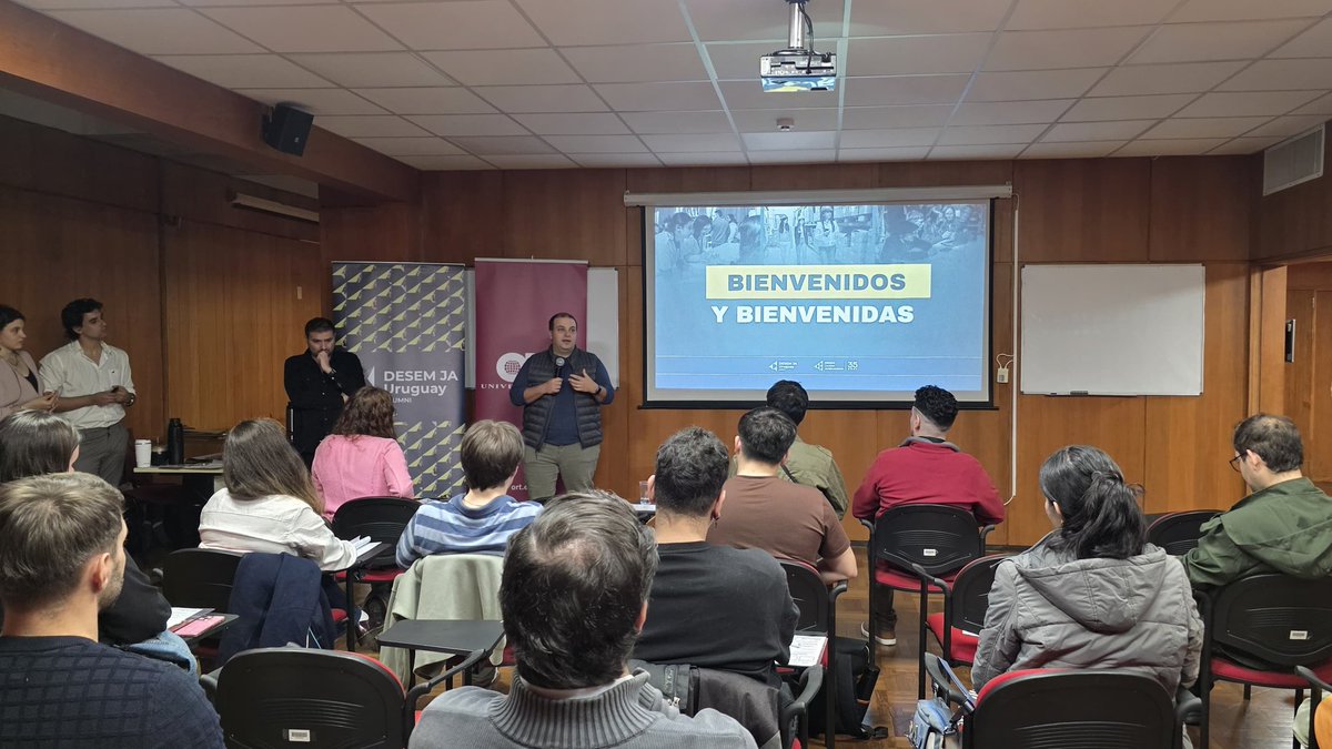 Universidad ORT Uruguay (@universidadort) on Twitter photo 💪 Soy Alumni
En los 35 años de <a href="/DESEMJA_/">DESEM Junior Achievement</a>, ORT Rambla es el lugar de encuentro para compartir el presente de la Red Alumni y proyectar su futuro.
🙌 Charlas, dinámicas e inspiración para seguir conectados y encontrar nuevas formas de participar. 💪 Soy Alumni
En los 35 años de <a href="/DESEMJA_/">DESEM Junior Achievement</a>, ORT Rambla es el lugar de encuentro para compartir el presente de la Red Alumni y proyectar su futuro.
🙌 Charlas, dinámicas e inspiración para seguir conectados y encontrar nuevas formas de participar.