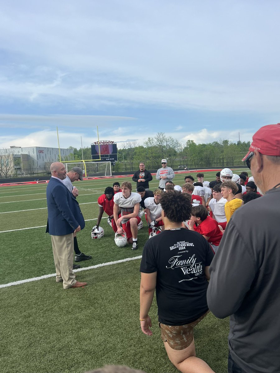 George Rogers Clark Football (@grchs_football) on Twitter photo It was great having our new leader, <a href="/JC_CoachArms/">Justin Arms</a> stop by practice after his meet and greet with the GRC Staff to introduce himself to the Cards!
#WeNotMe | #MEN It was great having our new leader, <a href="/JC_CoachArms/">Justin Arms</a> stop by practice after his meet and greet with the GRC Staff to introduce himself to the Cards!
#WeNotMe | #MEN