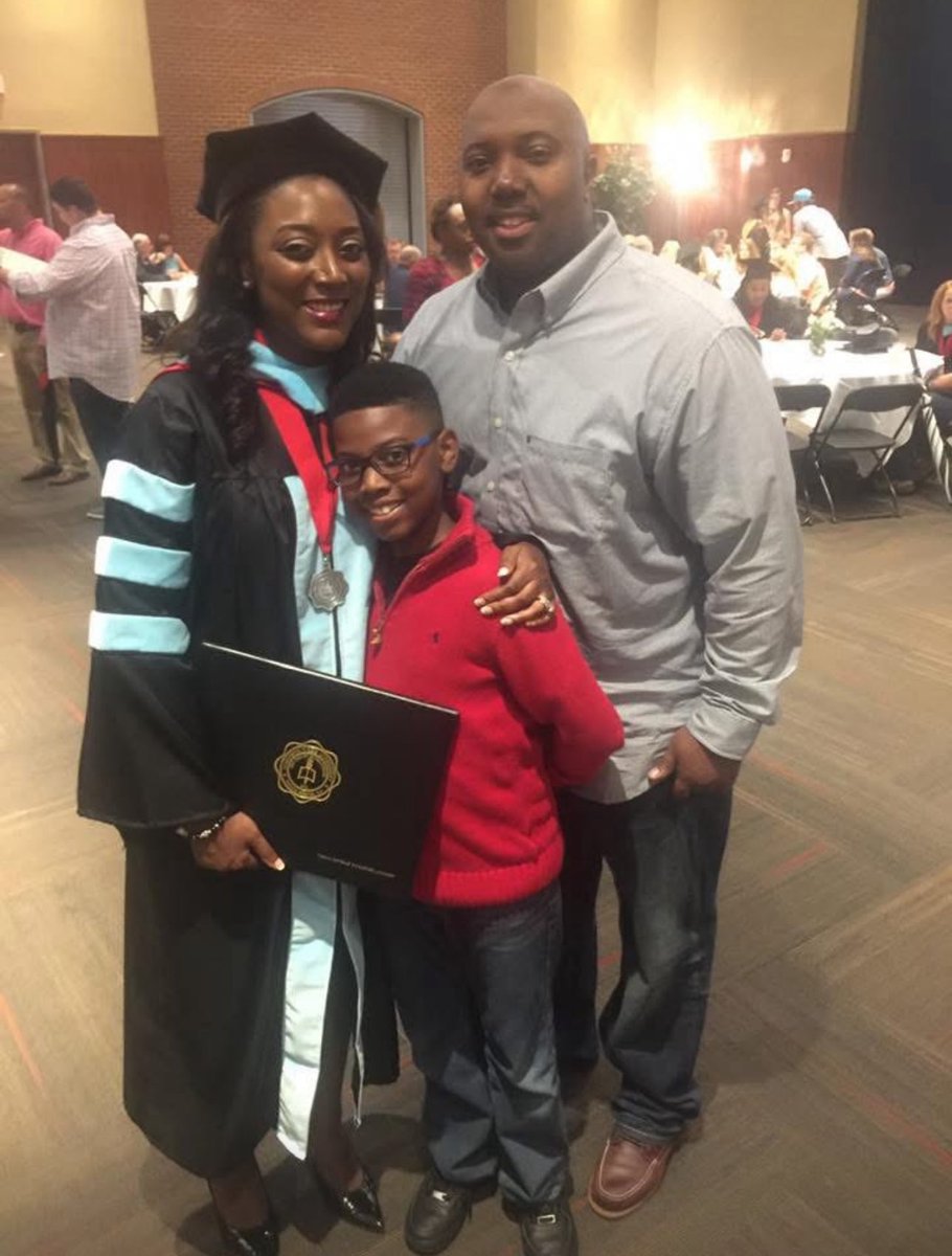 TheChiefSJ's tweet image. My baby will wear his own cap and gown in 28 days!! #BeStillMy💙
#MySupportSystem